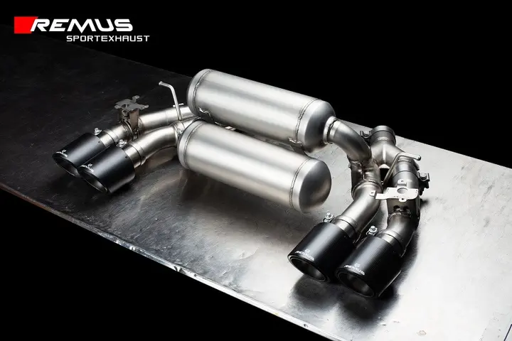 Système d’échappement sport en acier inoxydable